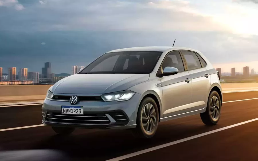 VW Polo é o carro mais vendido Mobi passa HB20 Confira a lista