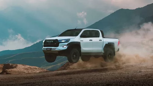 Toyota Hilux GR-SPORT 2024: Descubra o Poder da Nova Geração