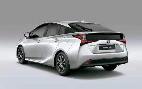 Quantos km o Prius faz com um litro? Descubra preço e detalhes do híbrido