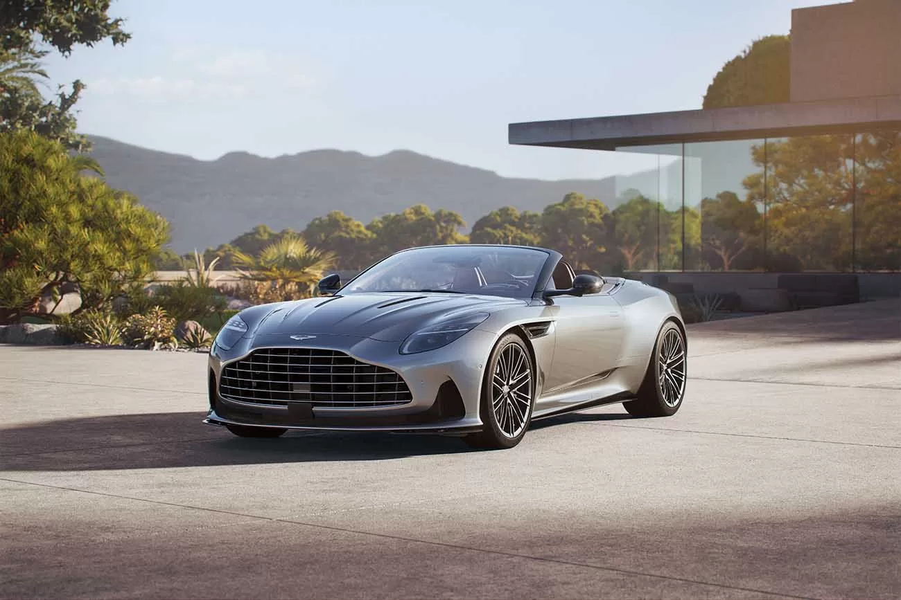 O Novo Aston Martin DB12 Volante é um conversível deslumbrante que oferece uma experiência de direção emocionante.