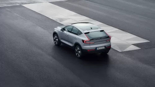 Quanto custa um Volvo C40 zero km? Novo carro elétrico chega por R$ 314.950