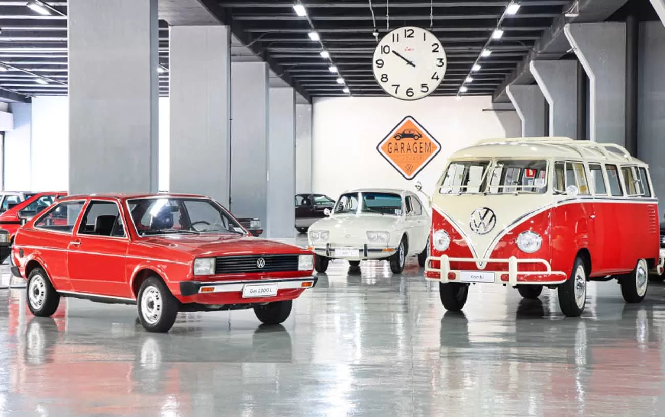 Três modelos emblemáticos da Garagem VW foram os primeiros a receberem o Certificado, demonstrando a importância de preservar a história automotiva nacional: a Kombi ‘Corujinha’ 1960, o TL 1972 e o Gol 1300.