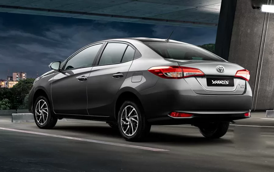 Qual o valor do Yaris Sedan 2024 completo? Preço, consumo e desempenho ...