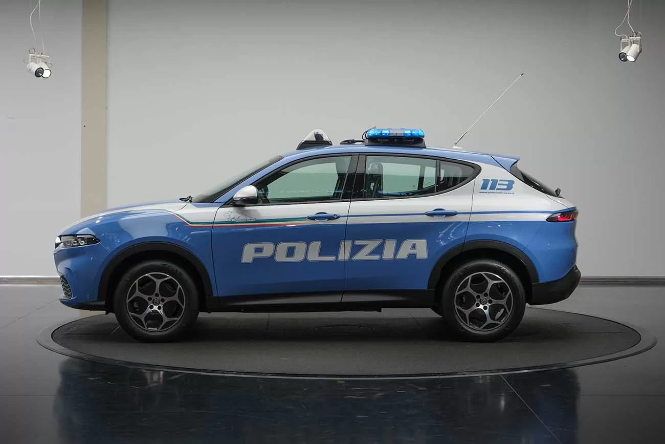 Com um motor híbrido de 1.500 cc e transmissão automática de sete velocidades, o Tonale traz segurança e desempenho para operações policiais.