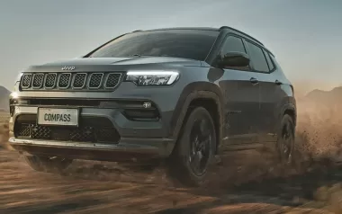 Sete Anos Consecutivos: Jeep Compass Domina o Segmento de SUVs Médios no Brasil