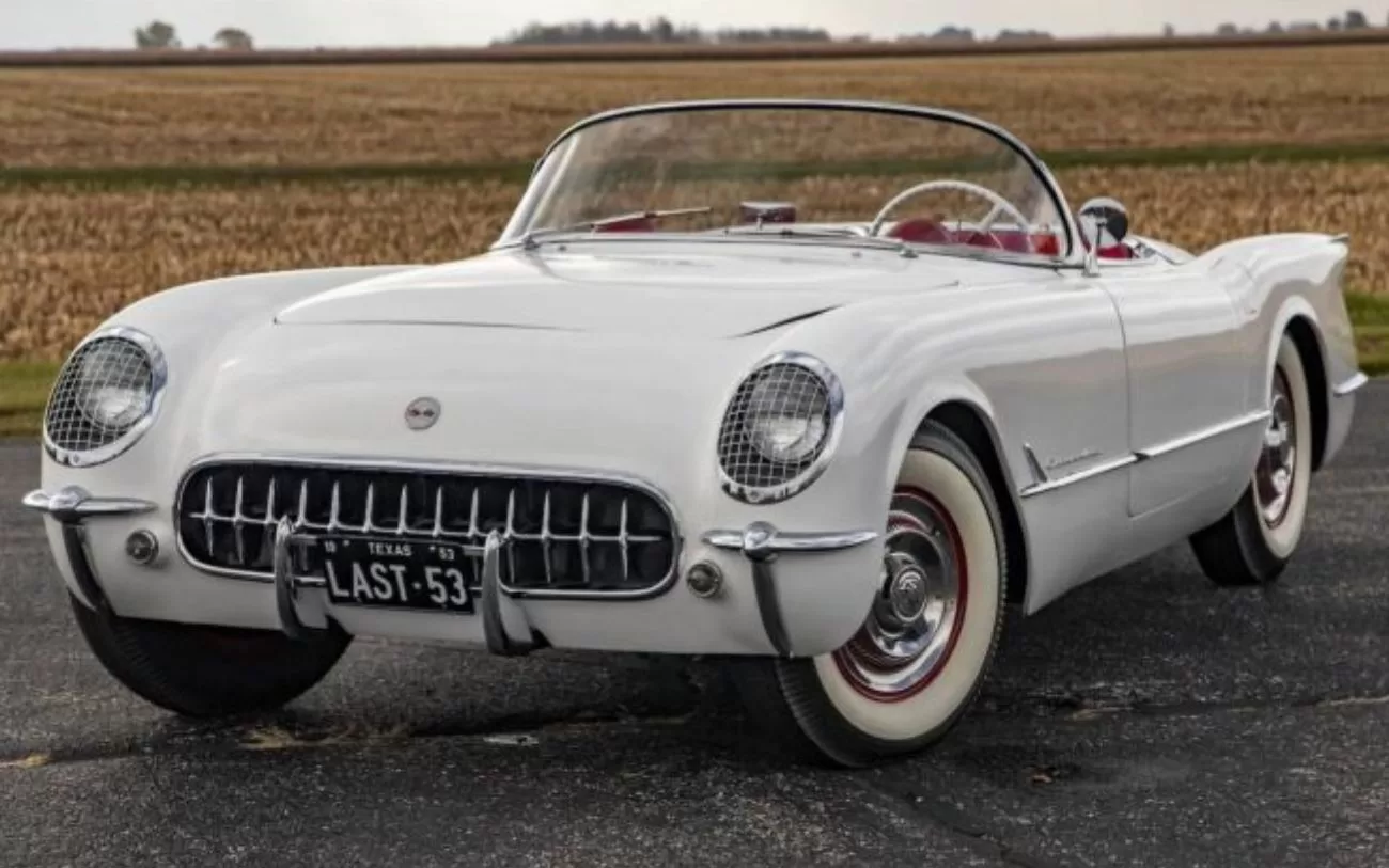 Desde 1953, o Chevrolet Corvette é sinônimo de inovação e velocidade, um carro que evoluiu para permanecer como um dos líderes em seu segmento. (Foto: reprodução)