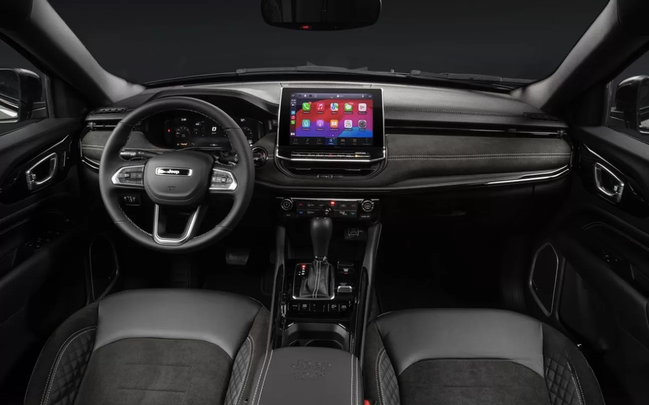 Explorando o Conforto Premium: Jeep Commander Blackhawk 2.0 em Destaque
