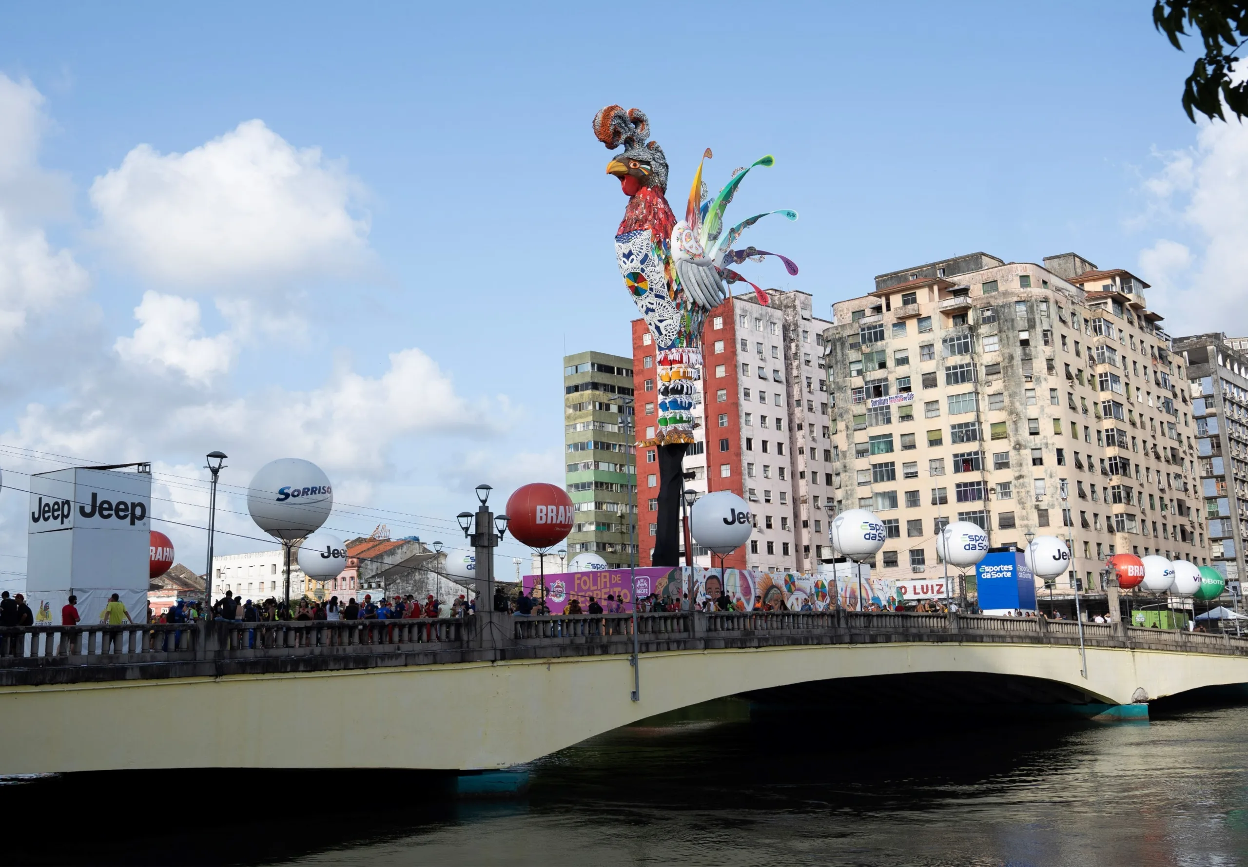 A Jeep retorna ao Galo da Madrugada pelo quinto ano, unindo tradição e inovação no maior bloco carnavalesco do mundo. O Renegade Willys será o carro oficial da folia em Recife.