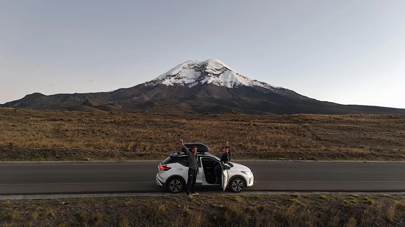 O Nissan Kicks cortou as estradas da América do Sul enquanto Camila e Guilherme encaravam o desconhecido. Oito meses, seis países e desafios extremos transformaram a viagem em uma expedição marcante.