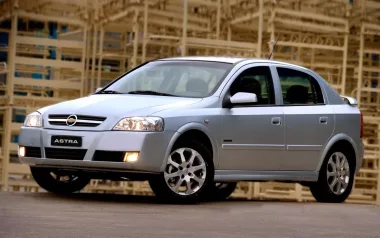 Por que considerar o Chevrolet Astra Advantage 2.0 8V AT 2007 usado