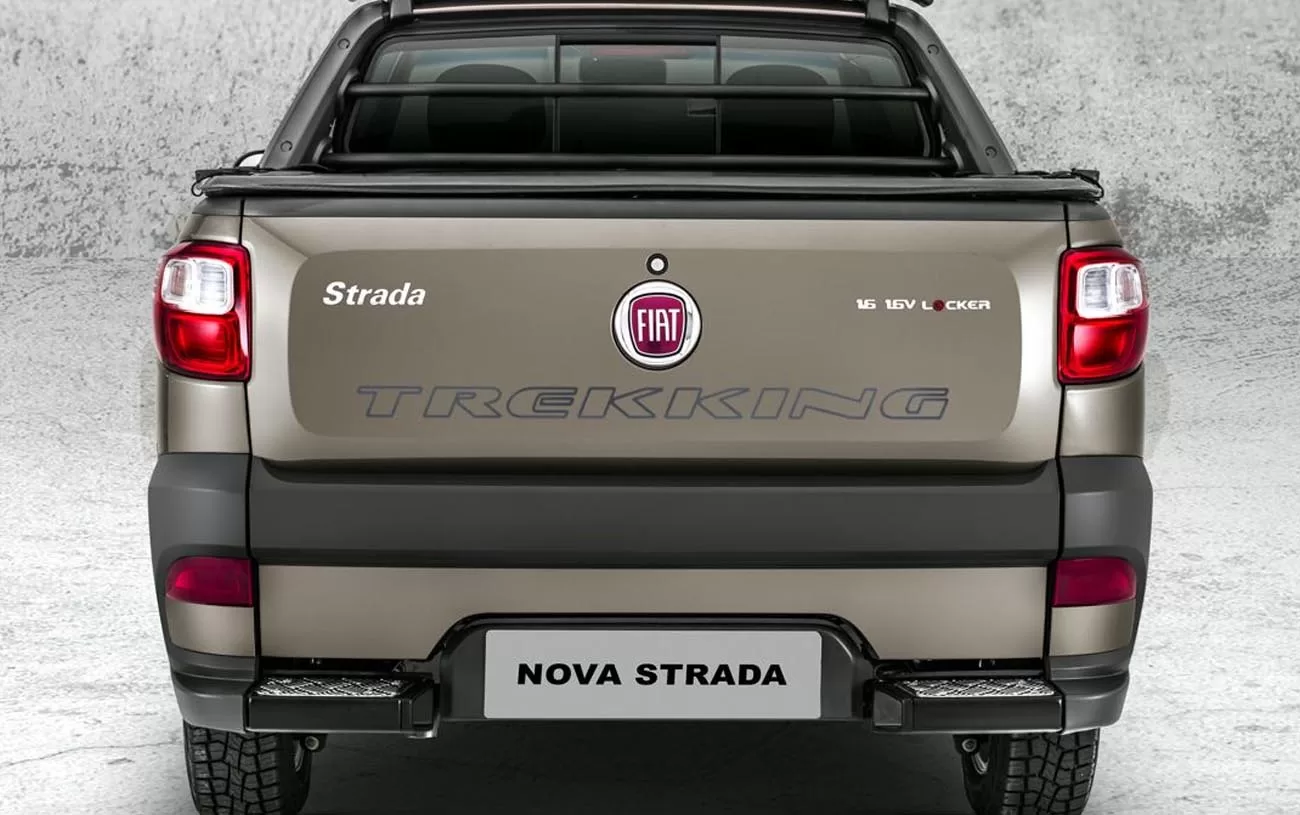 O consumo urbano é de 7,3 km/l (álcool) e 10,3 km/l (gasolina). Em rodovias, atinge 8 km/l (álcool) e 11,5 km/l (gasolina), com autonomia de até 667 km, ideal para longas viagens.