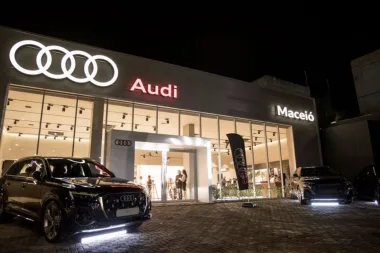 Audi inaugura concessionárias em Aracaju e Maceió com novo conceito de showroom