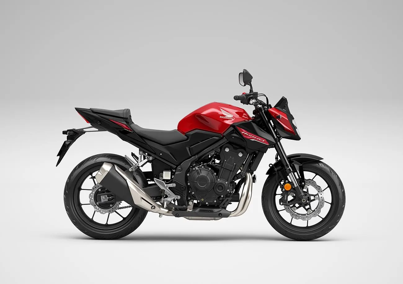 Honda CB 500 Hornet: Retorna ao Brasil com design agressivo, motor bicilíndrico e estilo streetfighter, resgatando um nome clássico da Honda para o mercado nacional.