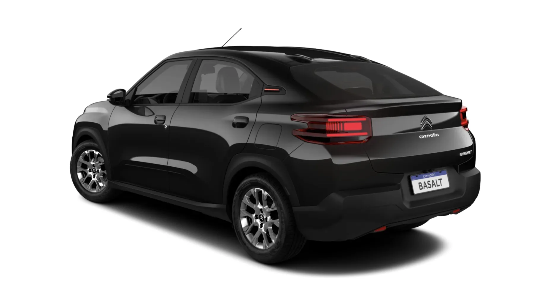 Seu motor 1.0 Firefly de 75 cv e câmbio manual de cinco marchas entrega desempenho limitado. No 0 a 100 km/h, precisa de 17,9 segundos, dificultando ultrapassagens e exigindo planejamento.