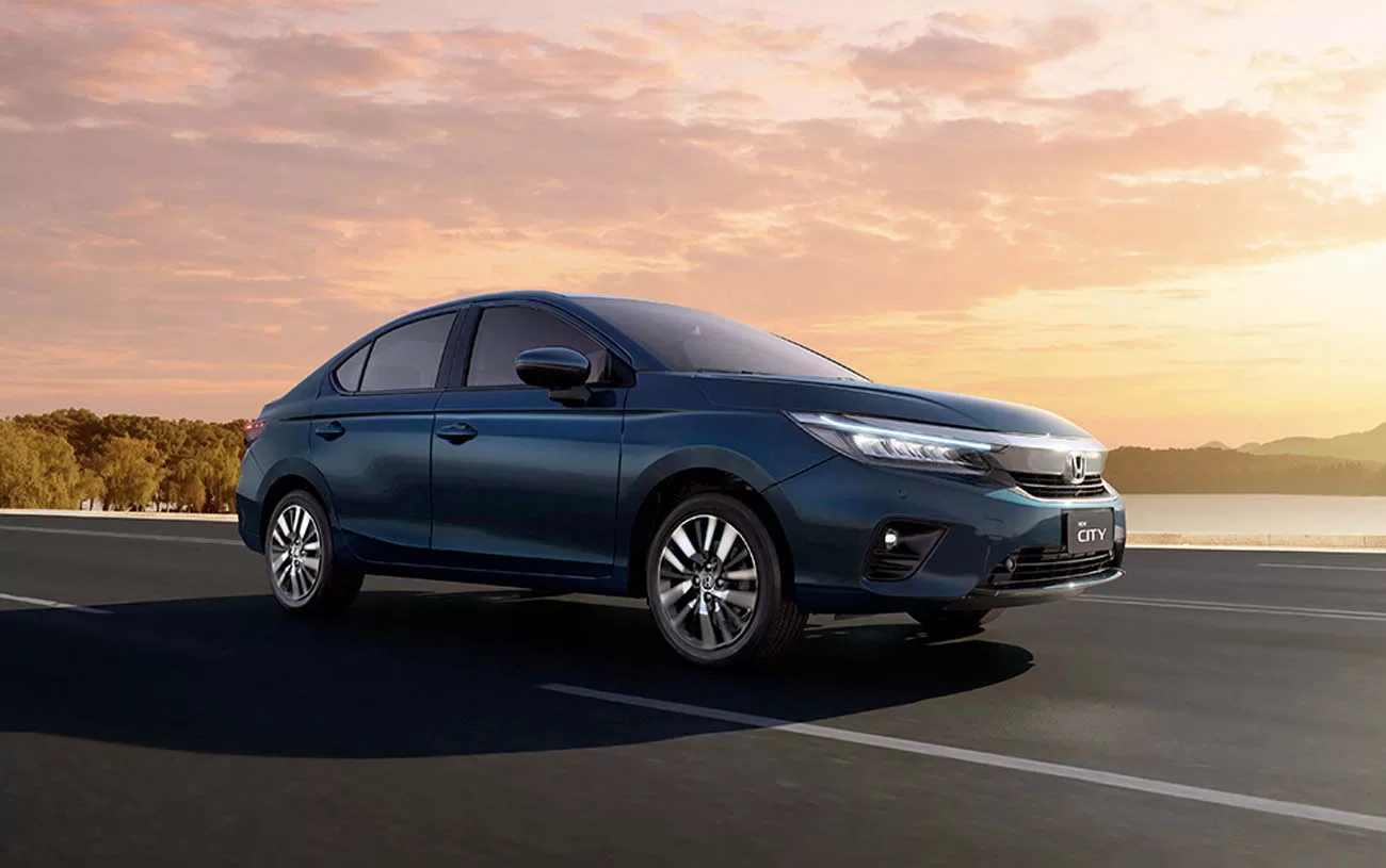 O Honda City EX 1.5 AT 2024 usado é ideal para quem busca um sedã compacto confiável, econômico e espaçoso, adequado para deslocamentos urbanos, viagens e uso familiar diário.