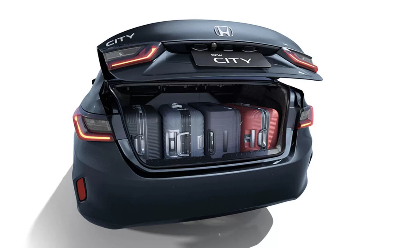 Busque modelos com procedência garantida e quilometragem compatível com a idade do carro. Evite unidades sem histórico de manutenção ou com modificações na parte mecânica e elétrica.