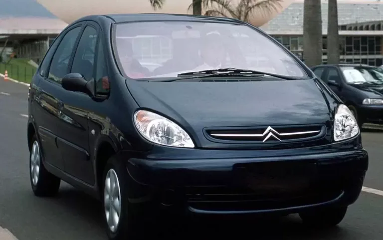 Desempenho e consumo do Citroën Xsara Picasso 2005 Exclusive 2.0 automático usado; confira ficha técnica completa