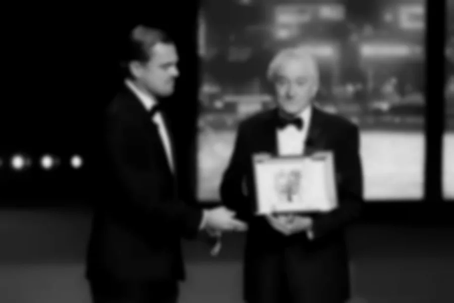 O que você precisa saber: Em Cannes, DiCaprio entrega Palma de Ouro honorária para Robert De Niro – com impacto imediato
