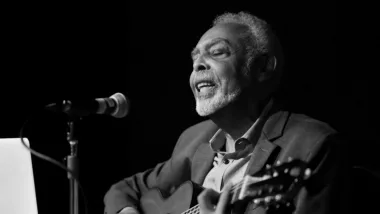 O que você precisa saber: Gilberto Gil canta durante encontro sobre Ariano Suassuna na ABL – entenda ponto a ponto