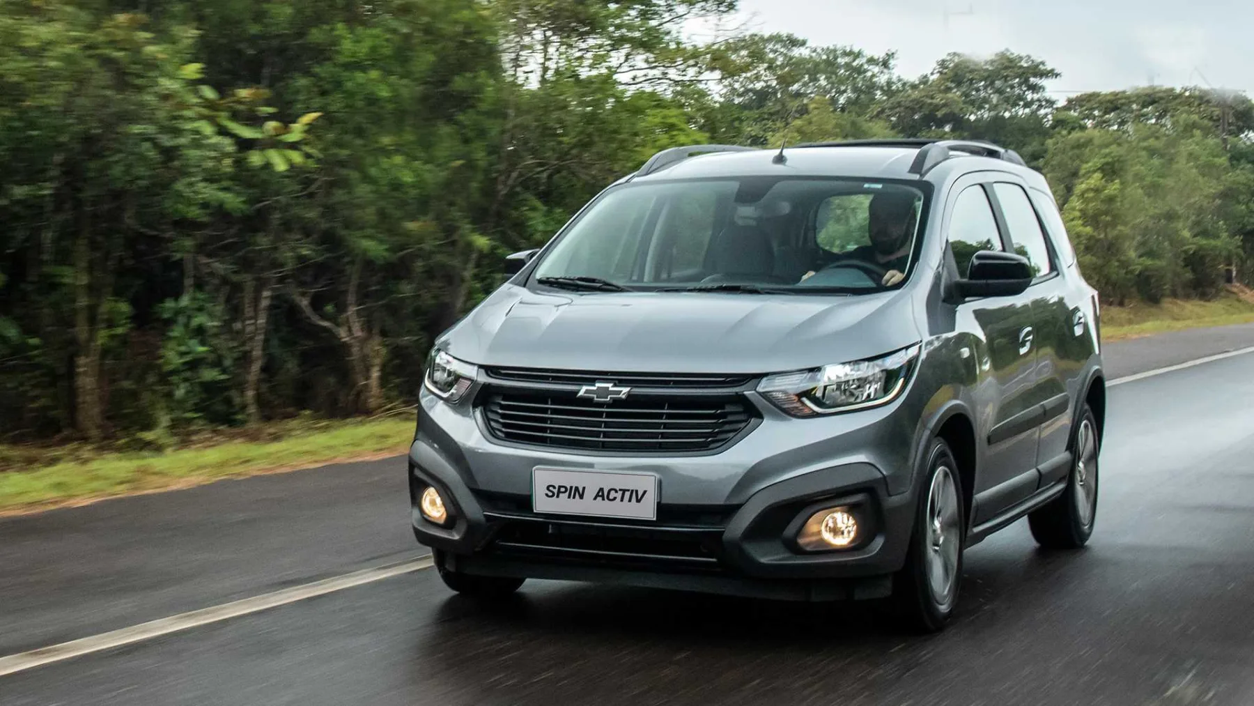 A Spin Premier 2021 se consolidou entre famílias que buscam sete lugares e espaço real. O modelo une praticidade diária, manutenção simples e um conjunto técnico que continua competitivo no mercado de usados.