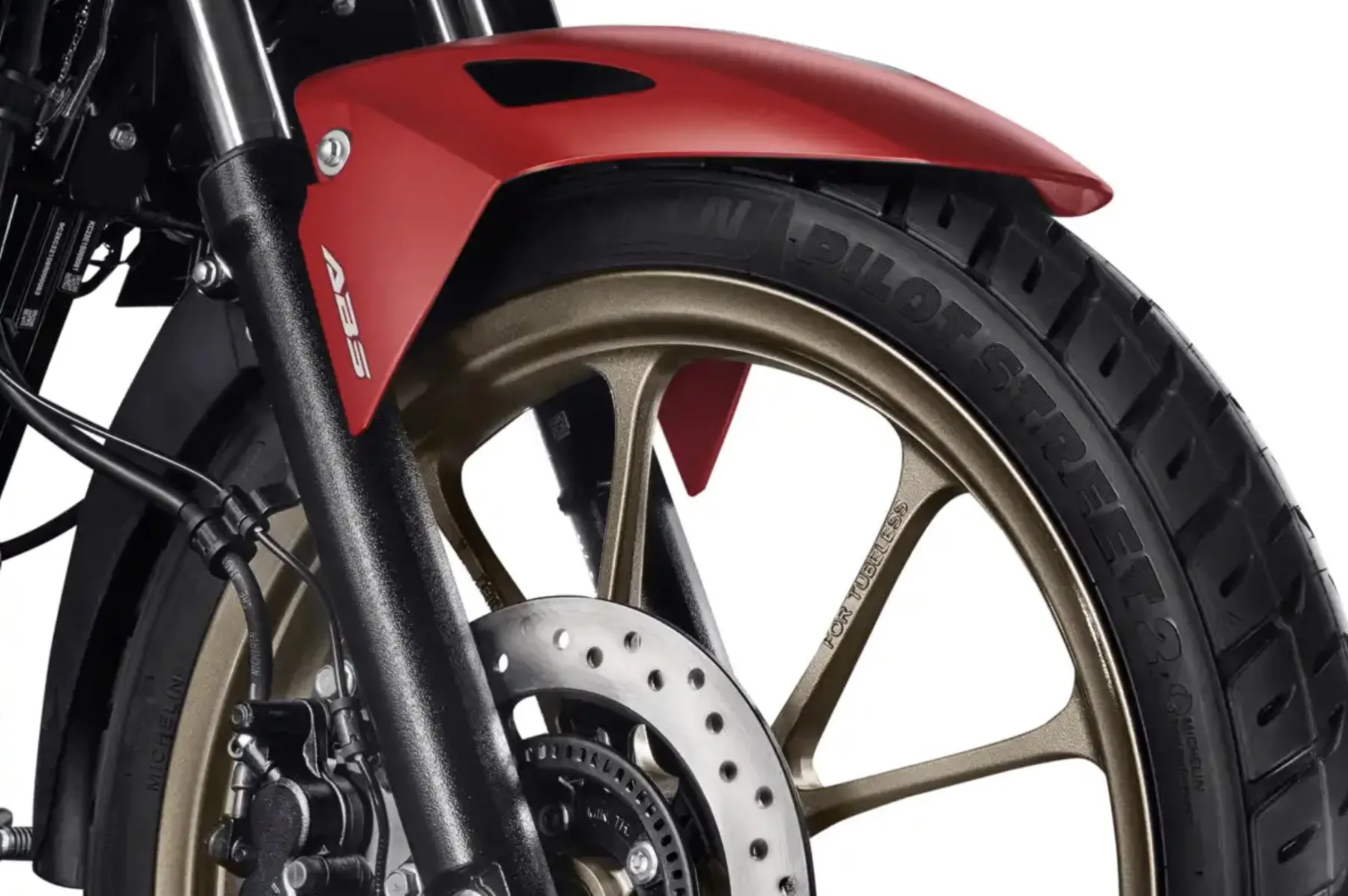 No uso diário, a CG segue fácil de pilotar, previsível no trânsito e fiel à fama de moto que aguenta rotina pesada.