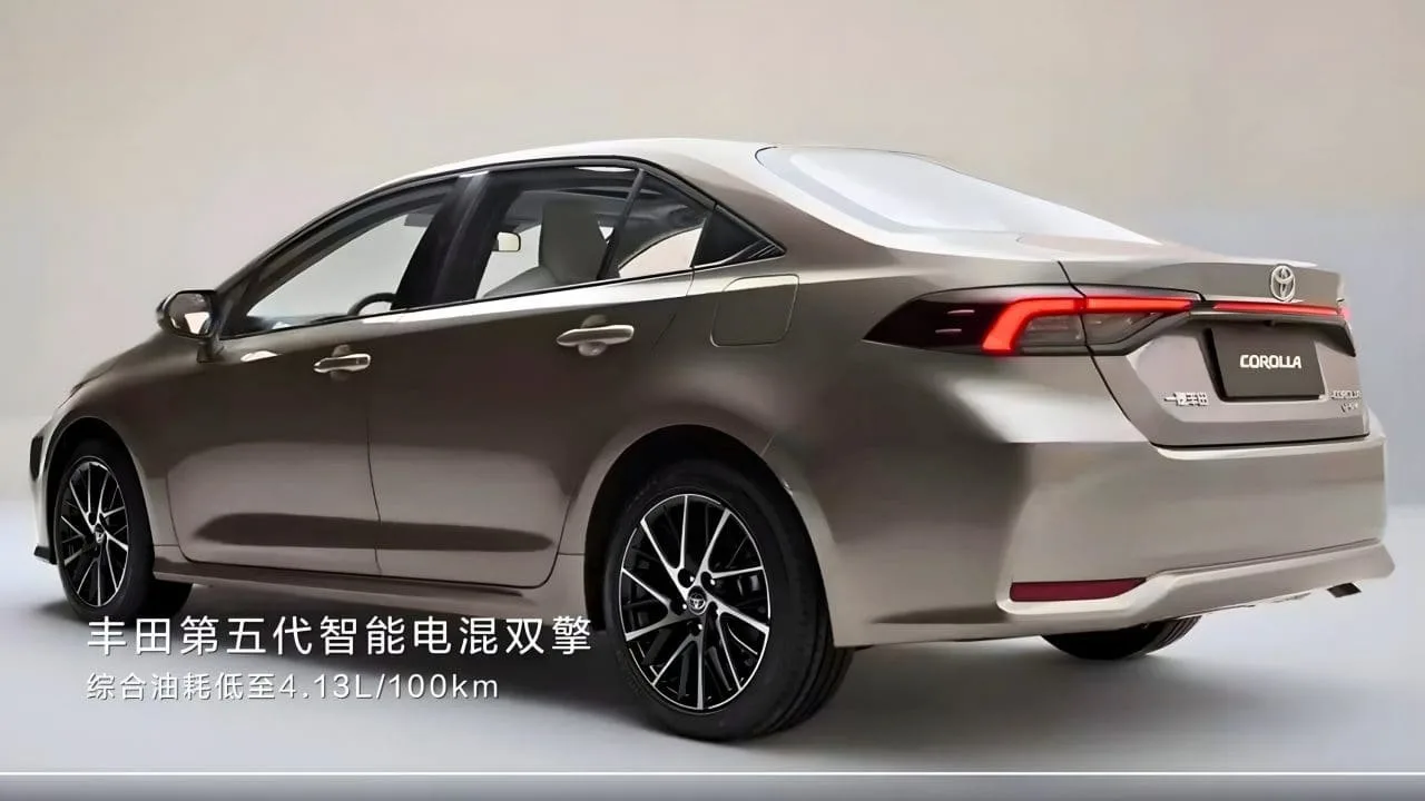 O hibrido ficou mais forte na China, com respostas melhores no transito e em estrada, sem perder o jeito suave que sempre marcou o Corolla.