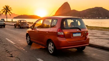Esse Honda Fit 2008 ainda vale a pena? A resposta pode surpreender quem busca economia, mas esconde custos que poucos revelam