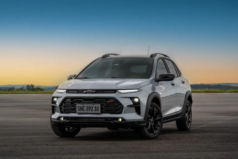 Chevrolet Sonic 2027 antecipa estratégia da marca e chega para ocupar espaço entre Onix e Tracker