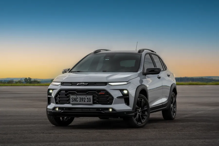 Chevrolet Sonic 2027 antecipa estratégia da marca e chega para ocupar espaço entre Onix e Tracker