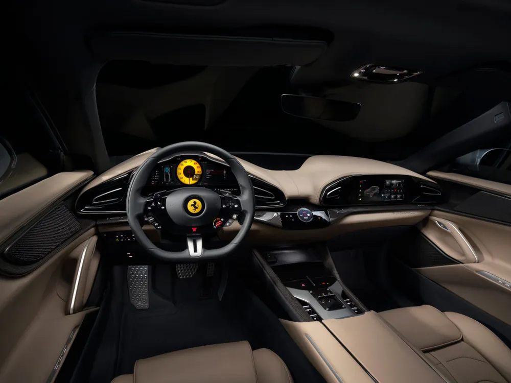A Ferrari jurou que não estava fazendo um SUV, colocou um V12 de 725 cv em um carro de quatro portas capaz de chegar aos 310 km/h e acabou criando uma das maiores provocações de sua história